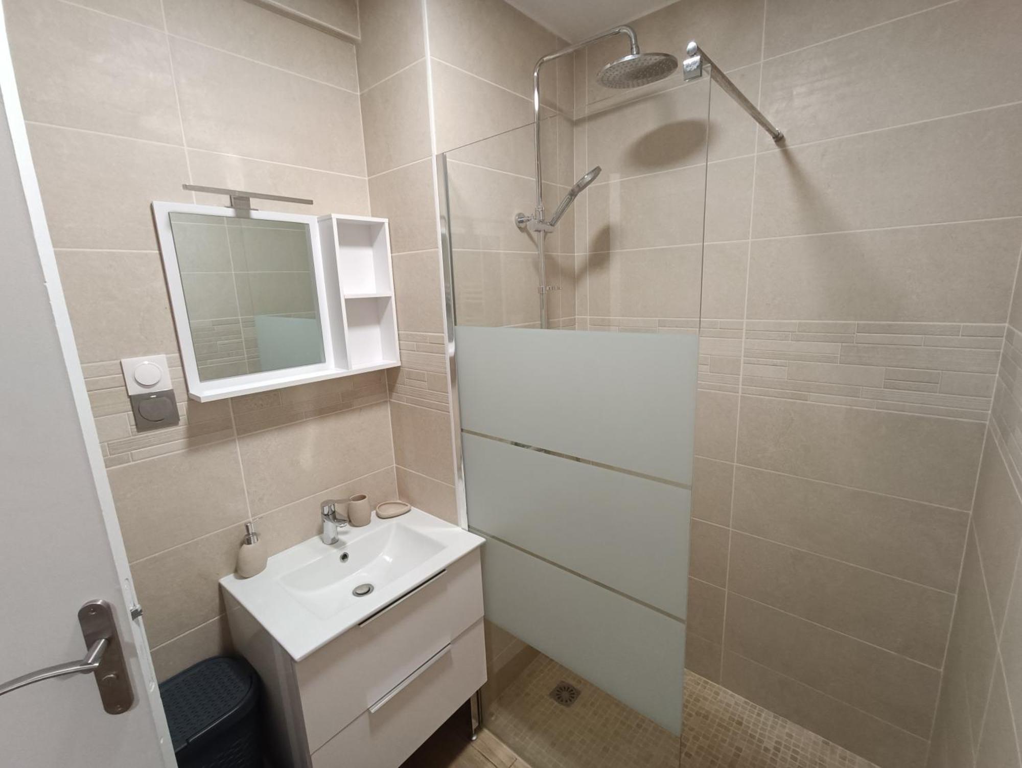 Appartements Et Studio Renoves En 2022, Intra Muros Avignon Buitenkant foto