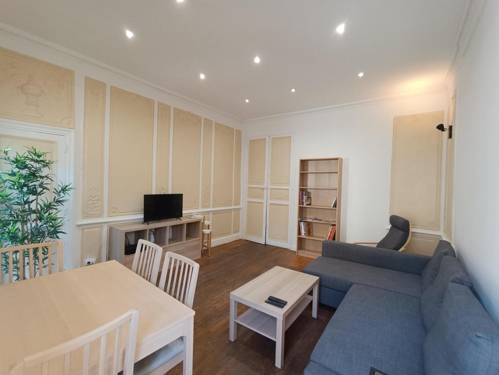 Appartements Et Studio Renoves En 2022, Intra Muros Avignon Buitenkant foto